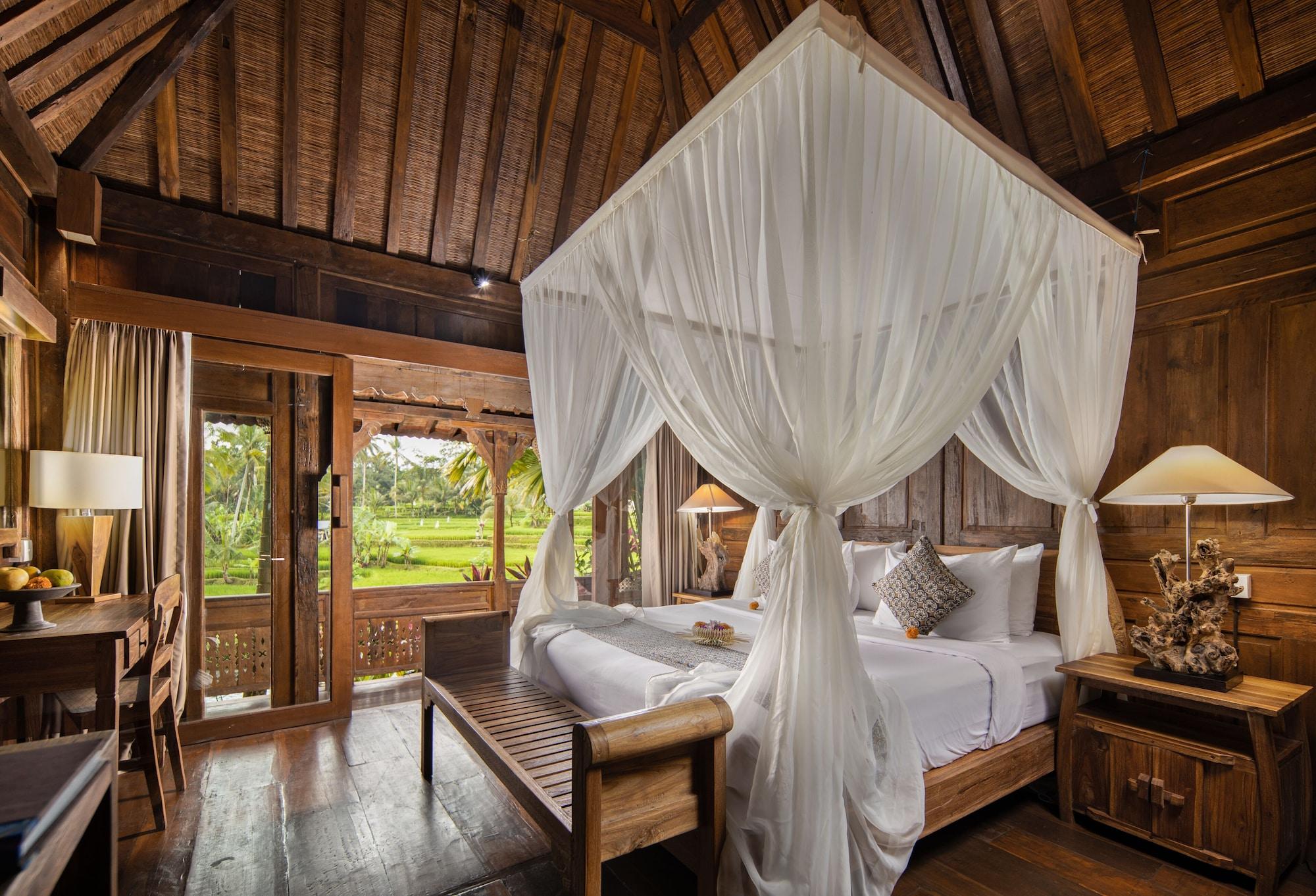 Madani Antique Villa Ubud