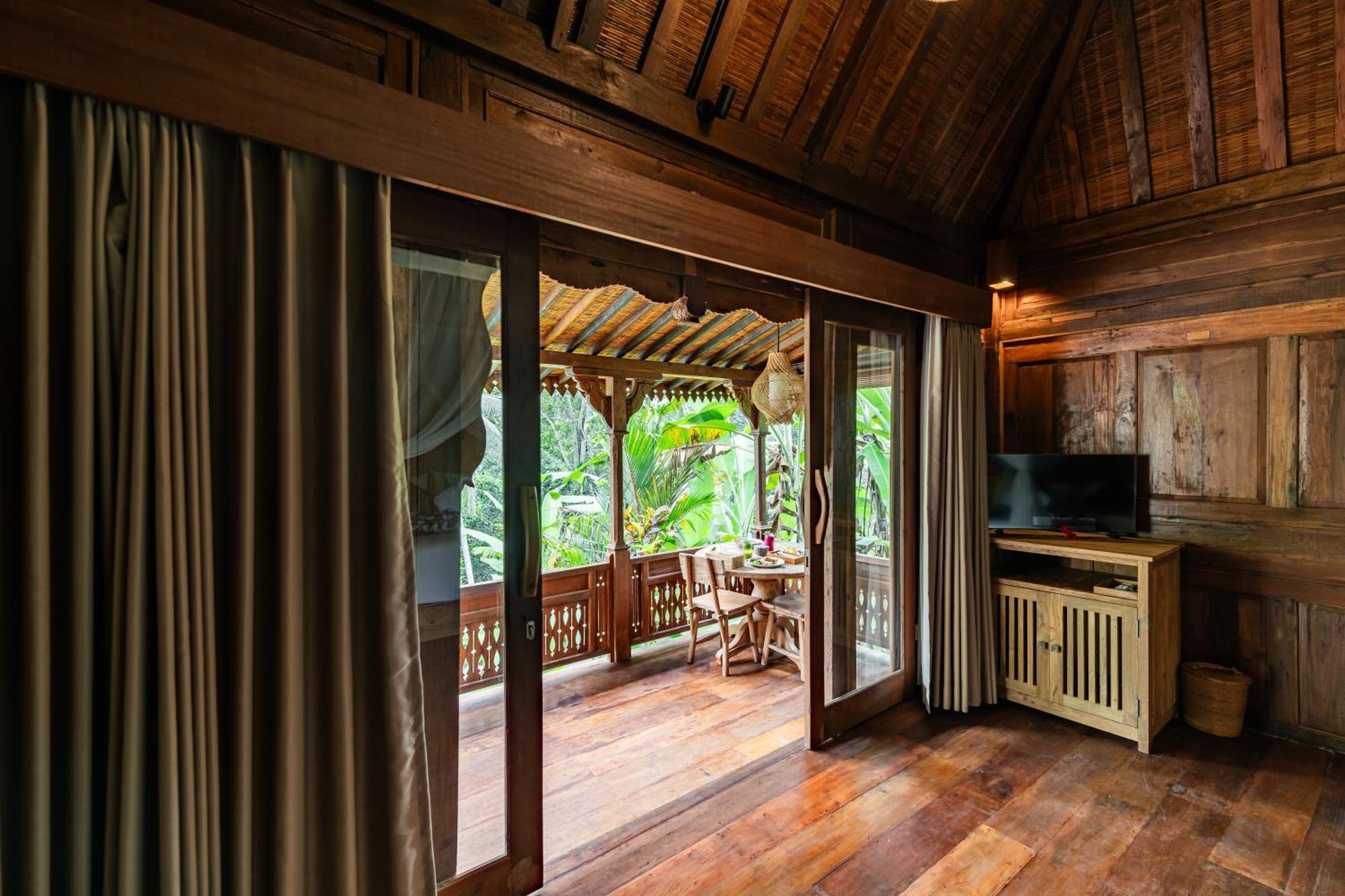 Madani Antique Ubud