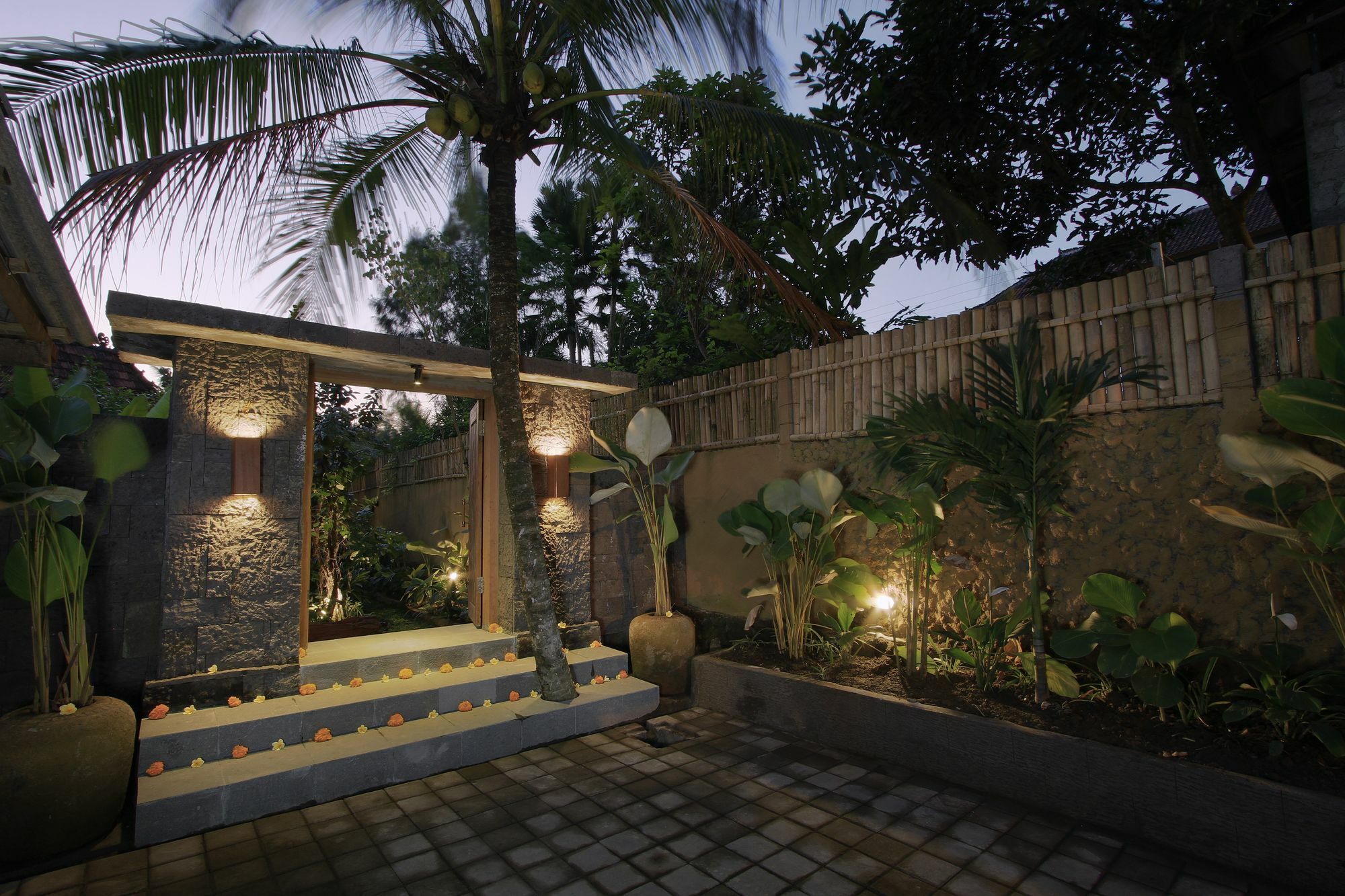 Villa Madani Antique *